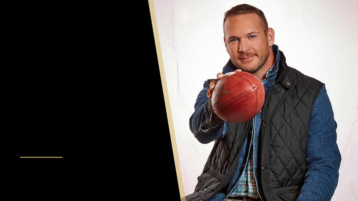 Brian Urlacher Teaches a Class on Living With Hair